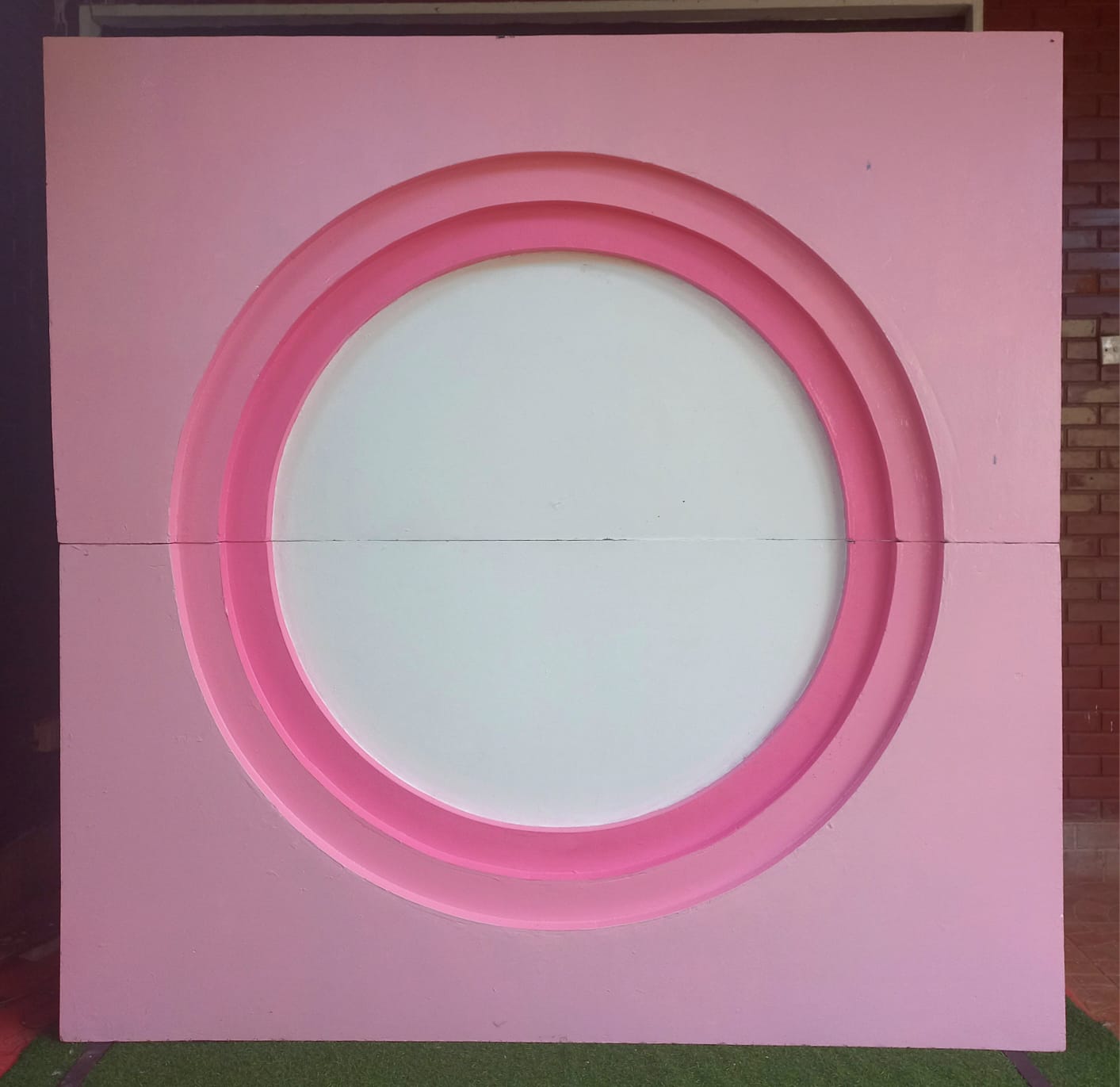 Full Height : 07 Feet
Full Width : 07 Feet
Circle Diameter : 04.02 Feet