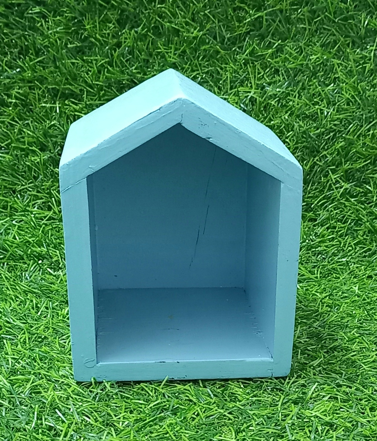 H 10.3cm  W 10cm