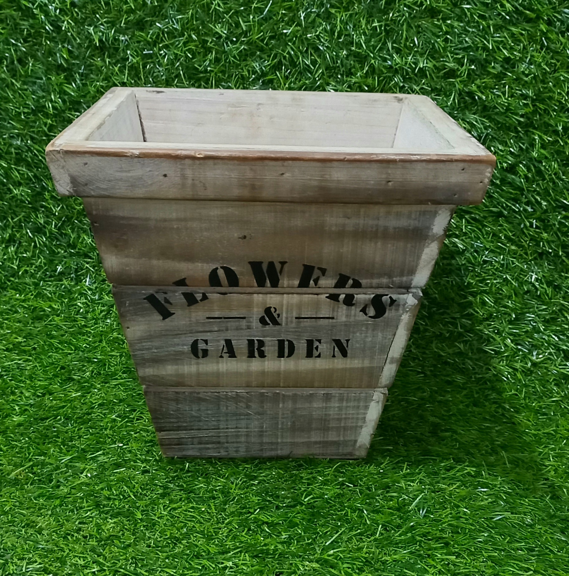 flower garden rustic pot square (vase)