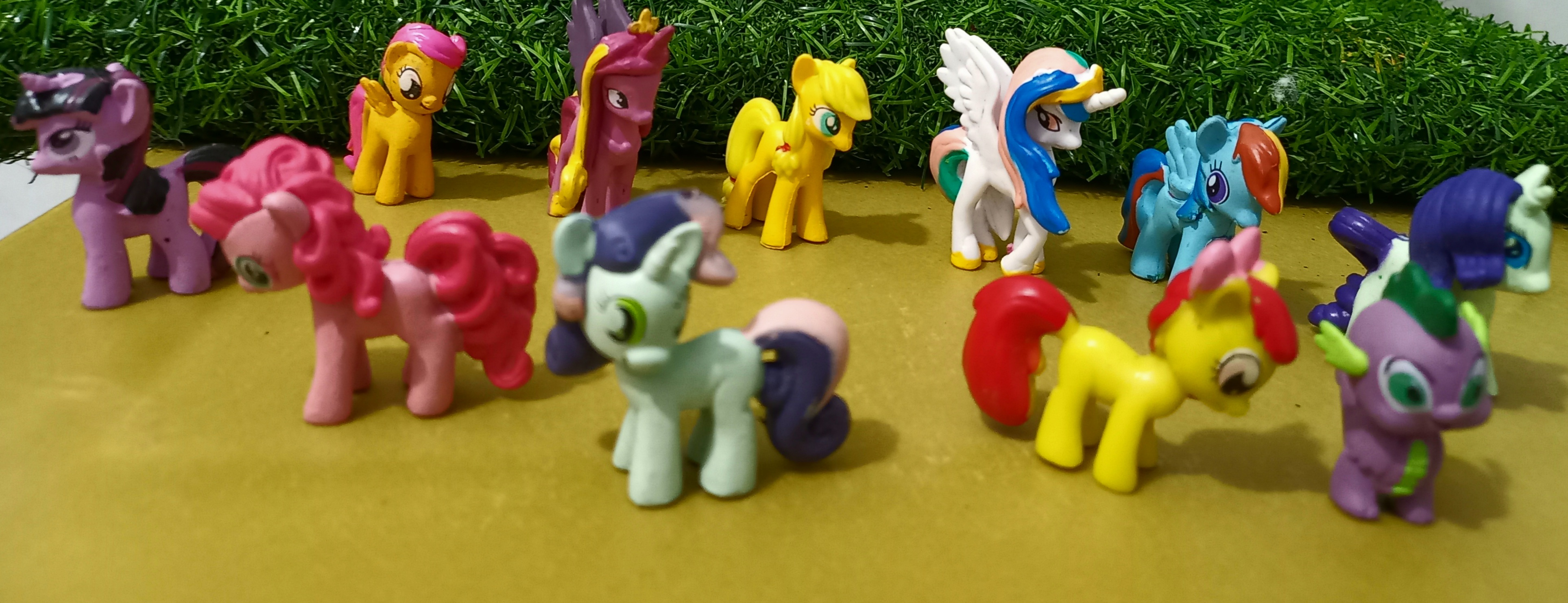 Pony topper
