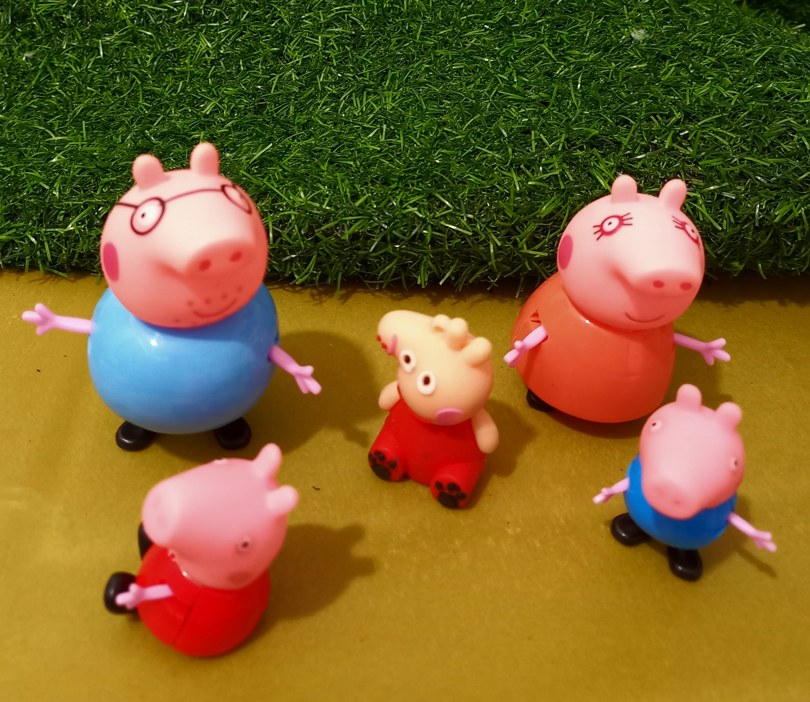 Peppa pig set of 5