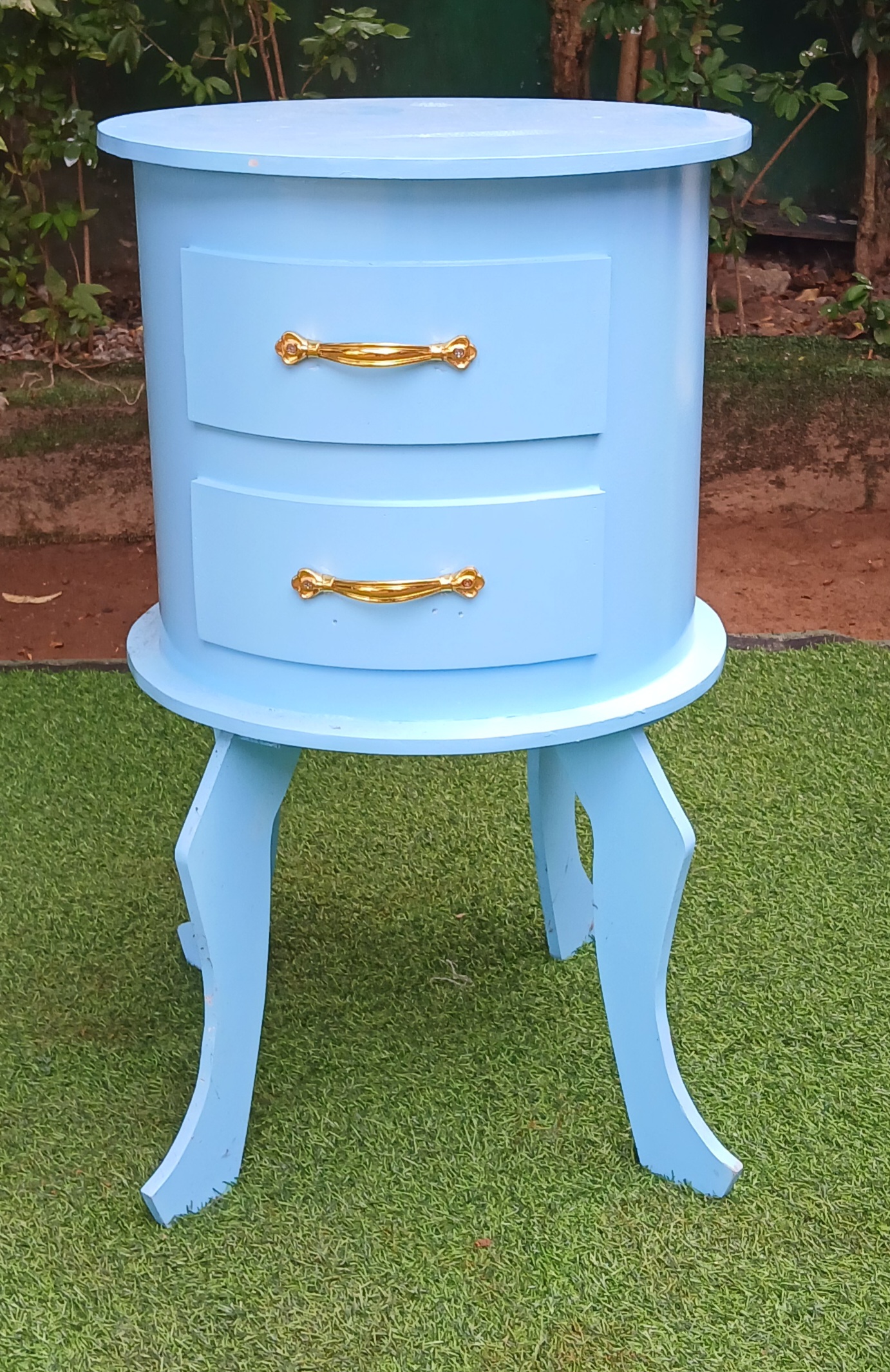 Round Tables Pastal Blue