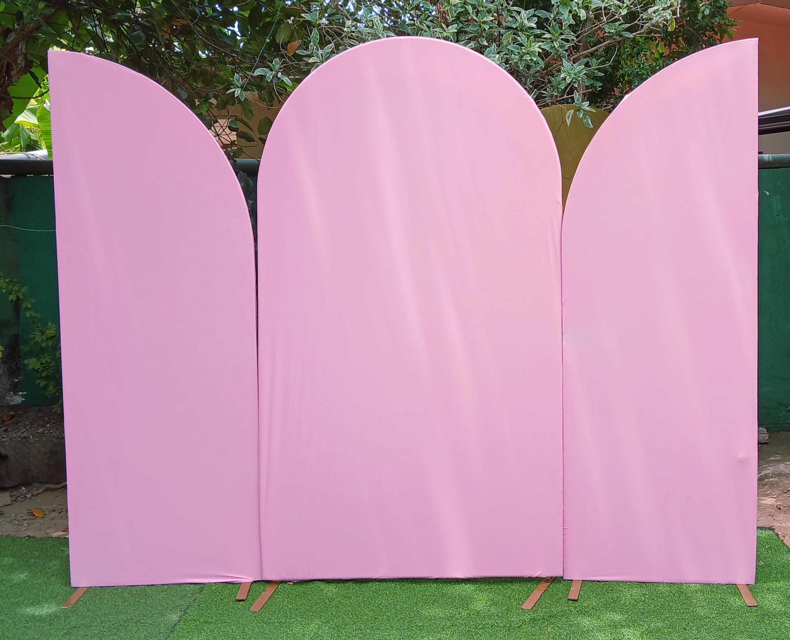 Middle Arch Height : 7 Feet Width : 4 Feet 
01 Half Arch Height : 7 Feet Width : 2.5 Feet
