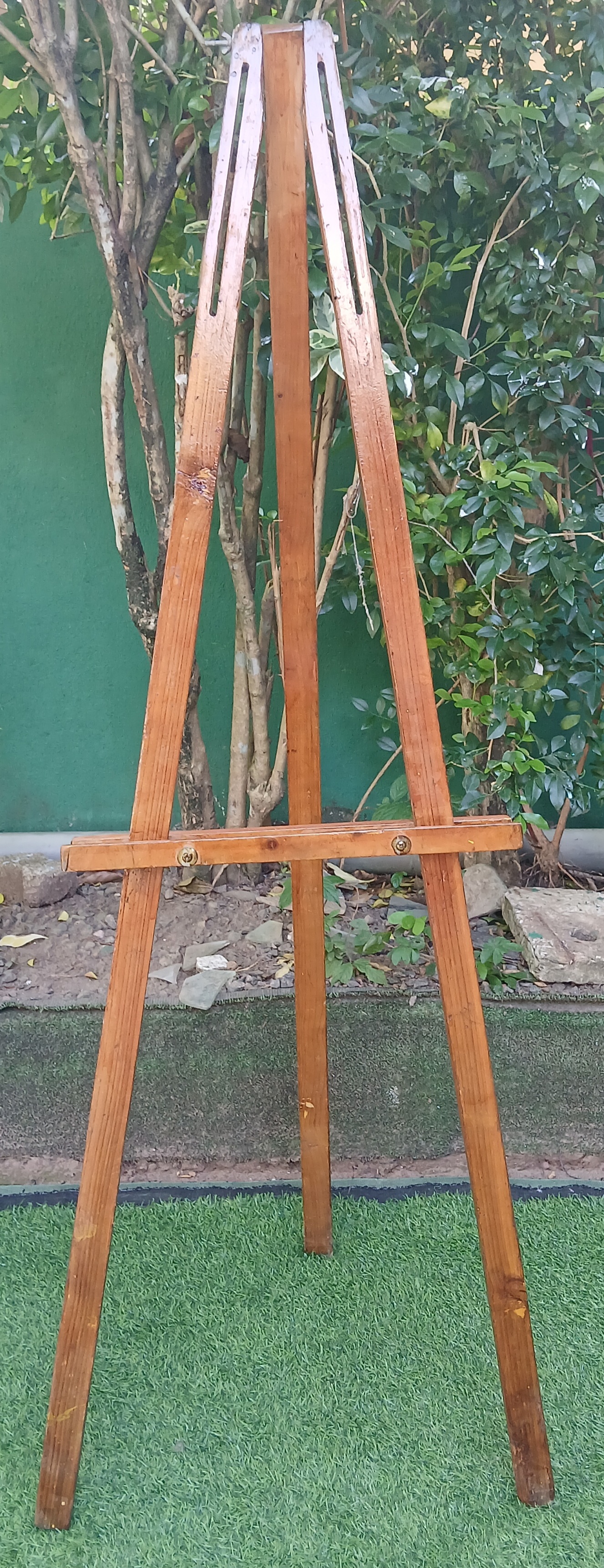 Width : 22 Inches
Total Height : 68 Inches