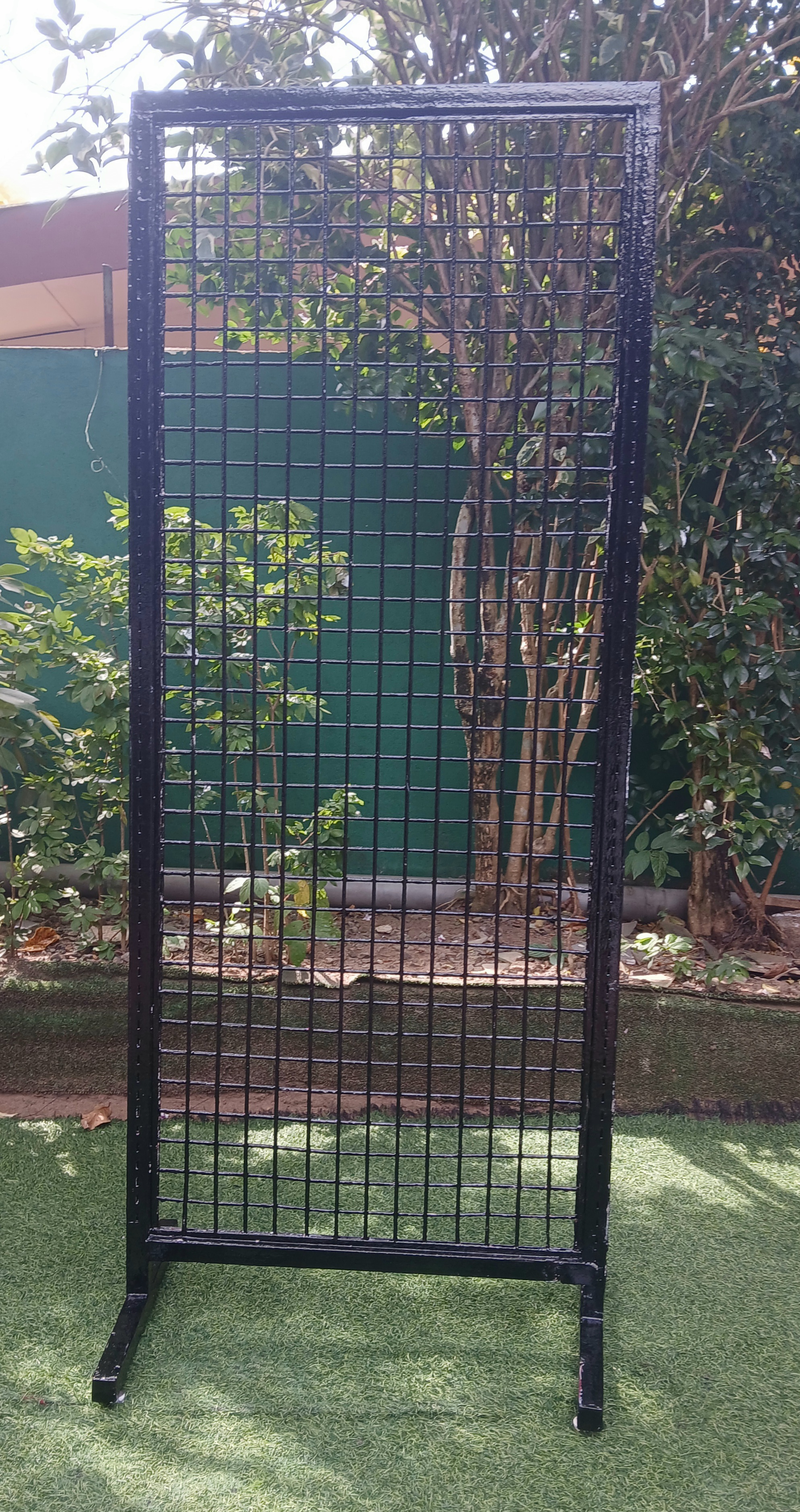 Rectangle
Width 2.5 feet
Height 5.5 feet