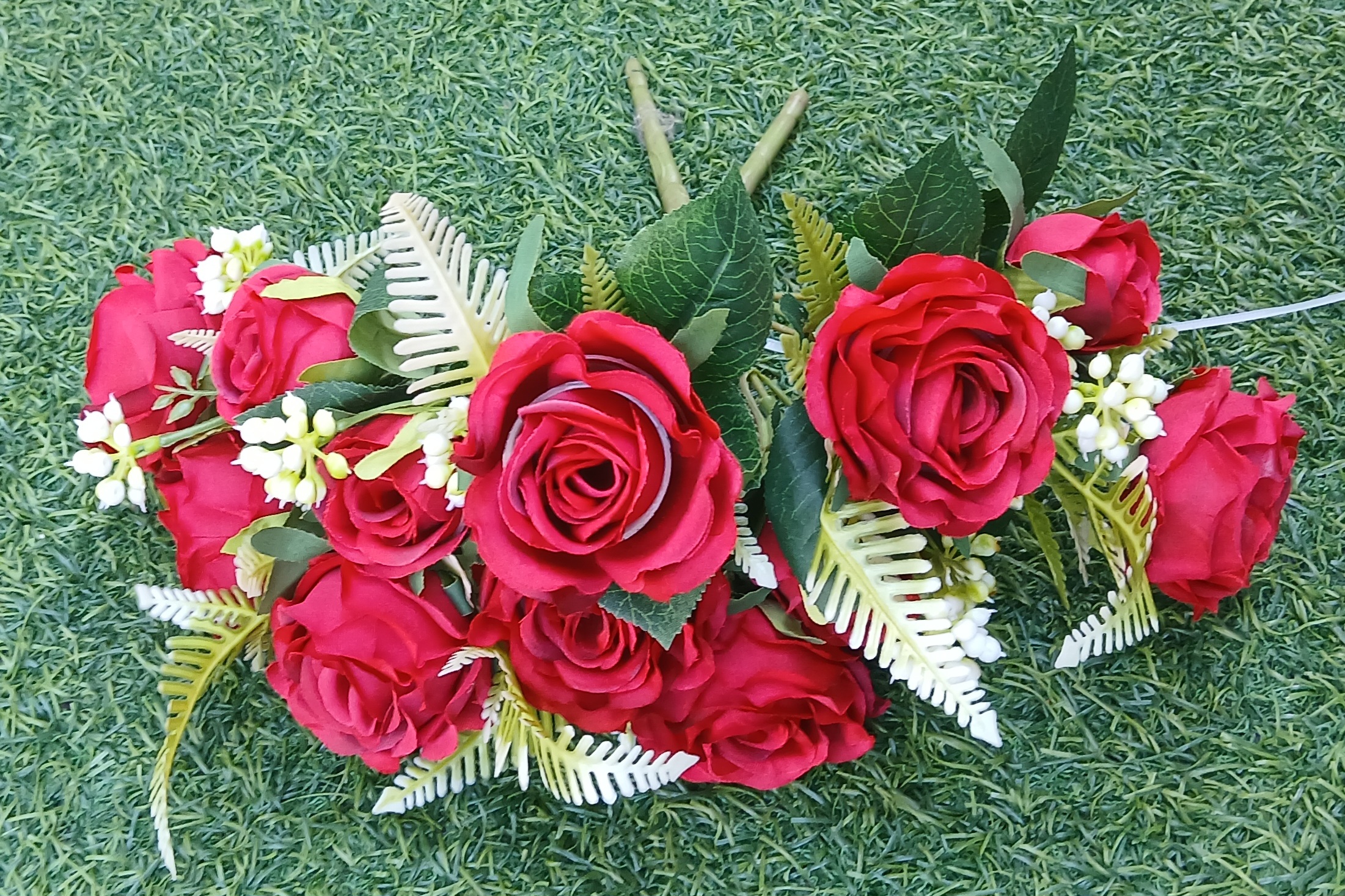 Red Small Roses Flower