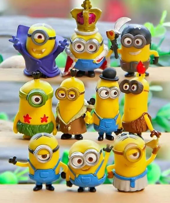 Minion set of 9