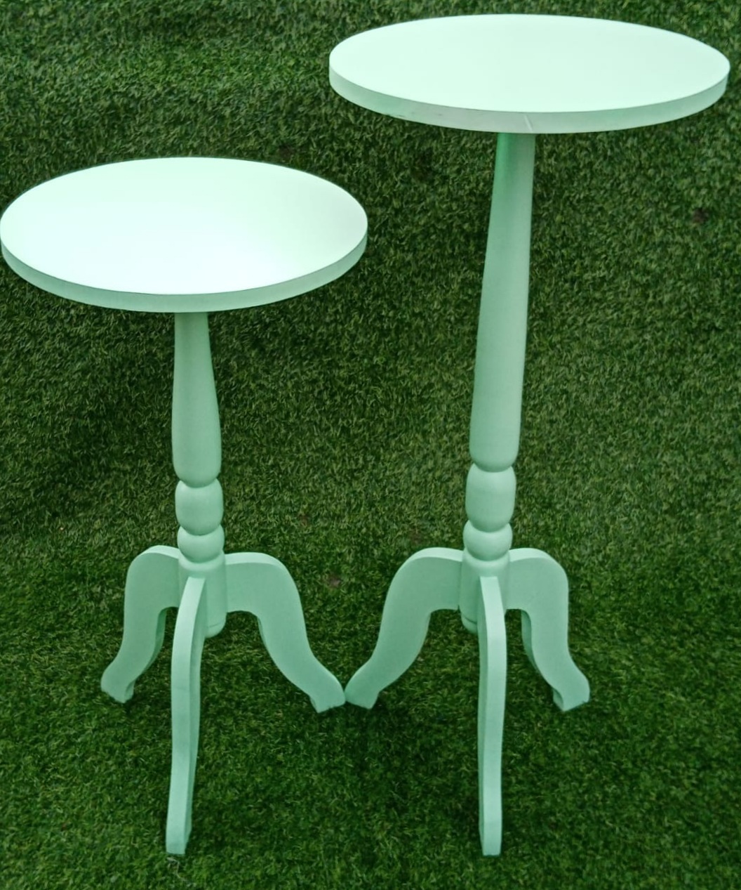 Diameter : 15 Inches
Height : 2.5 Feet