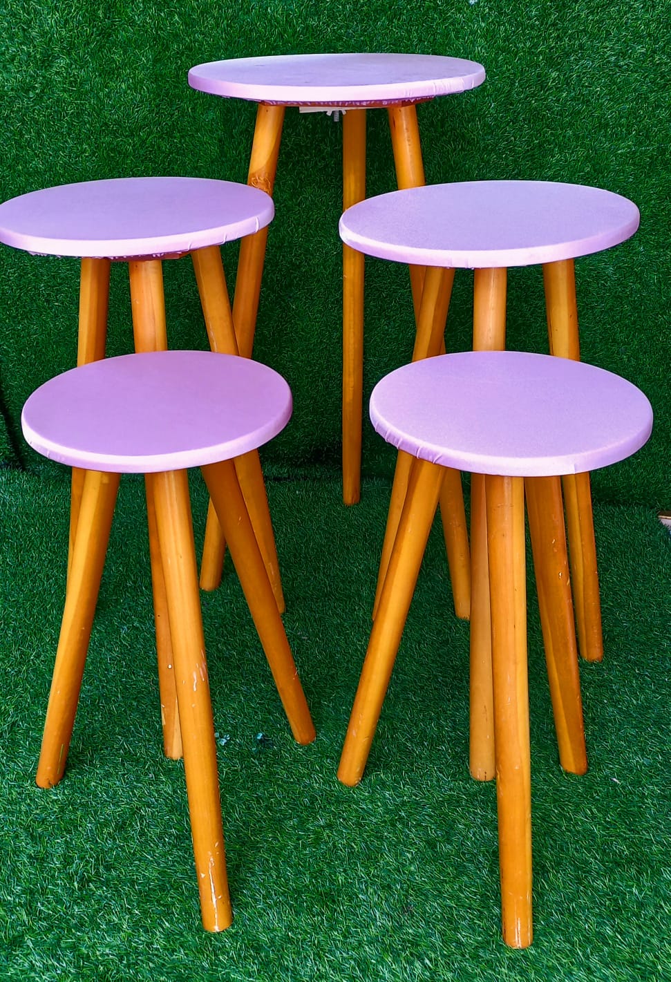 Large - Diameter : 18 Inches Height : 36 Inches 
Medium - Diameter : 15 Inches : Height : 30 Inches 
Small - Diameter : 12 Inches Height : 24 Inches