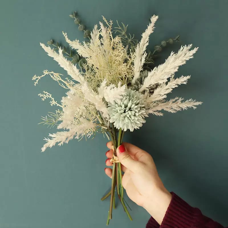 Dry flowers blue