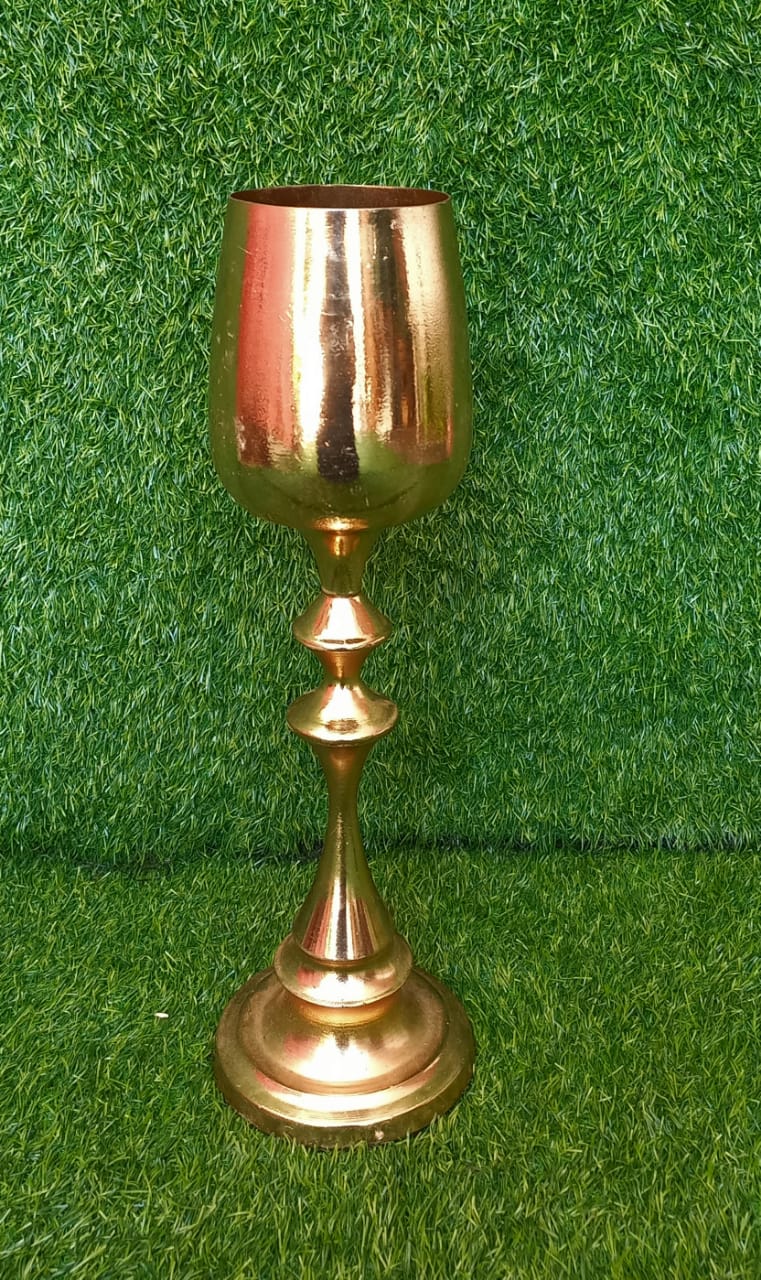 D 4 H 19