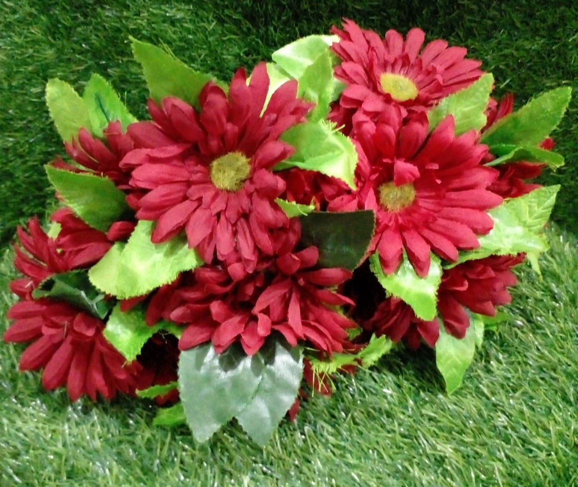 Red sunflowers bunch