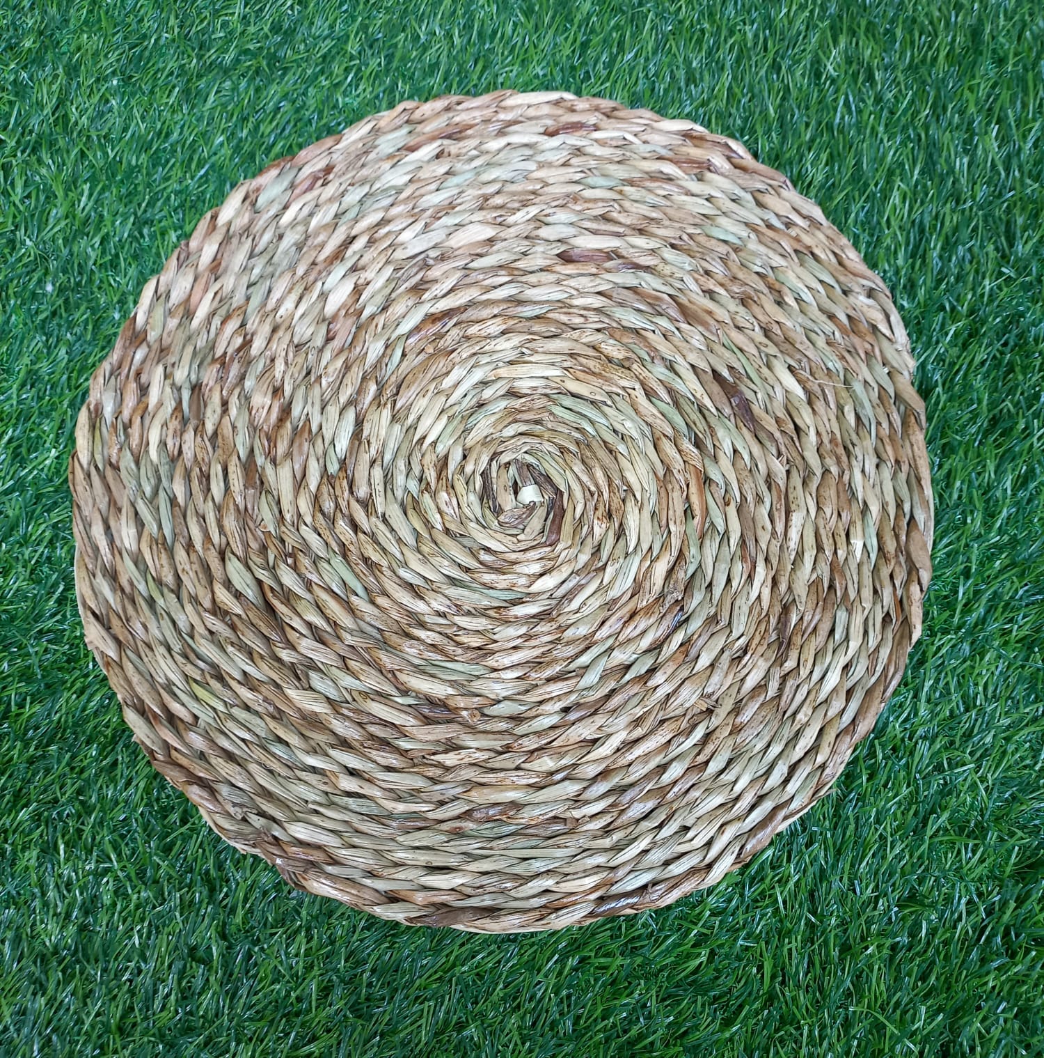 Diameter : 12 Inches