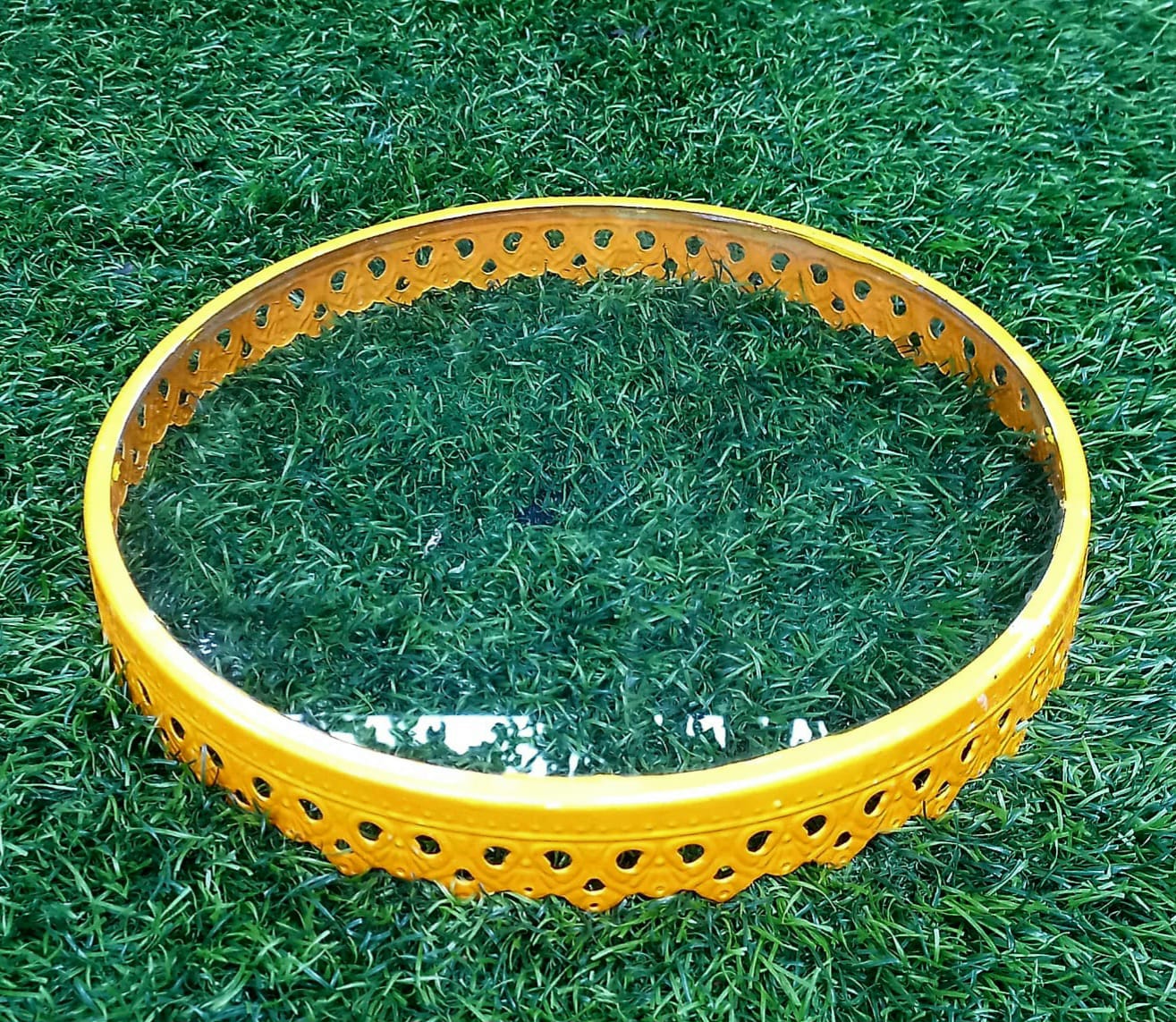 Diameter : 11 Inches 
Height : 1 Inch