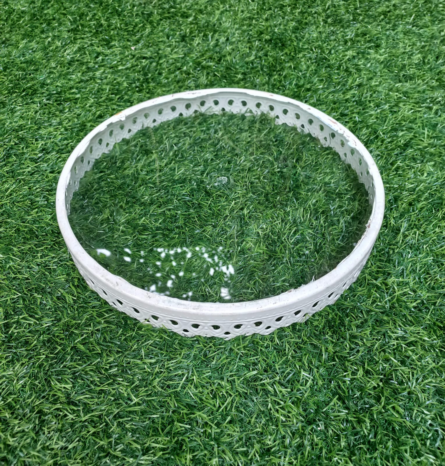 Diameter : 11 Inches
Height :  1 Inch