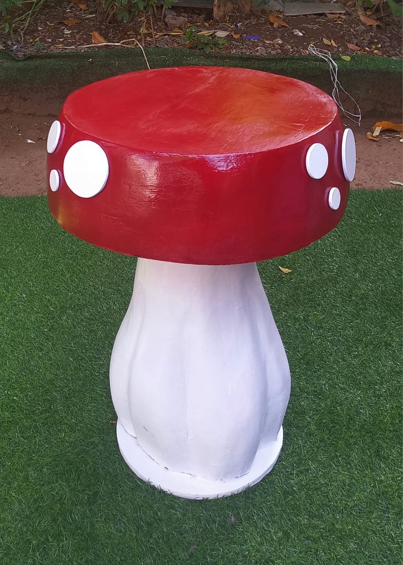 Height : 25 Inches
Diameter : 18 Inches