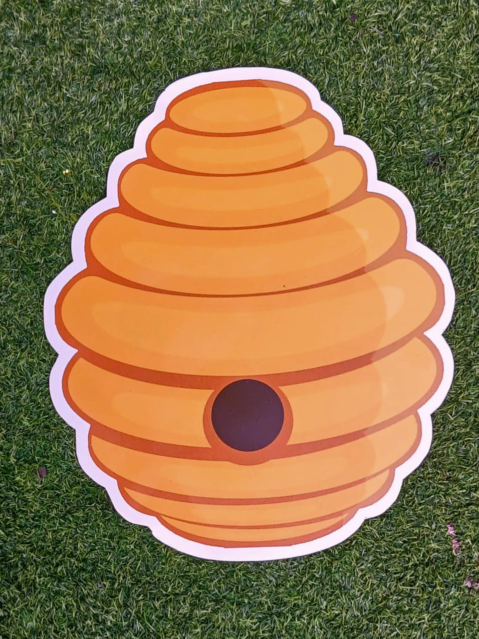 Honey Comb CutOut - Bee - WithOut Support