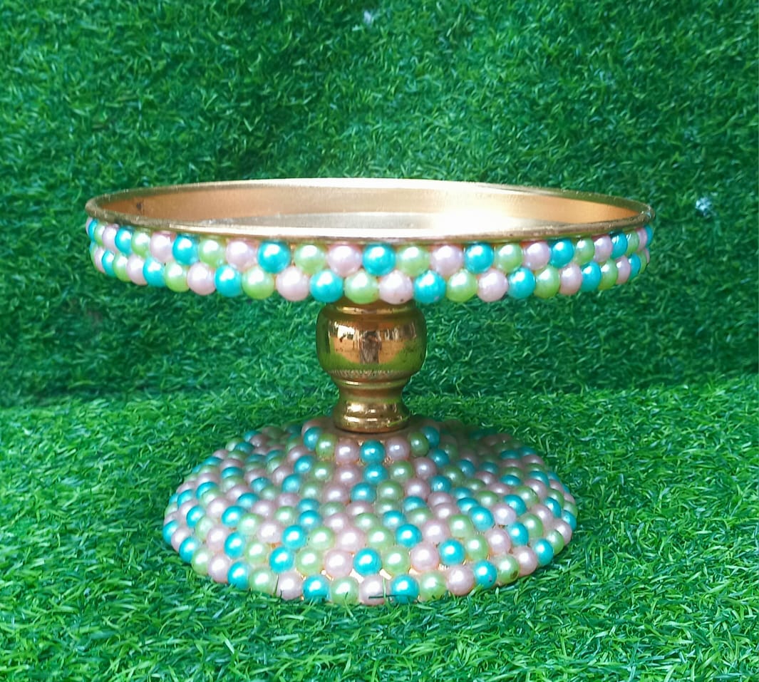 Height : 5.5 Inches
Diameter : 7.75 Inches