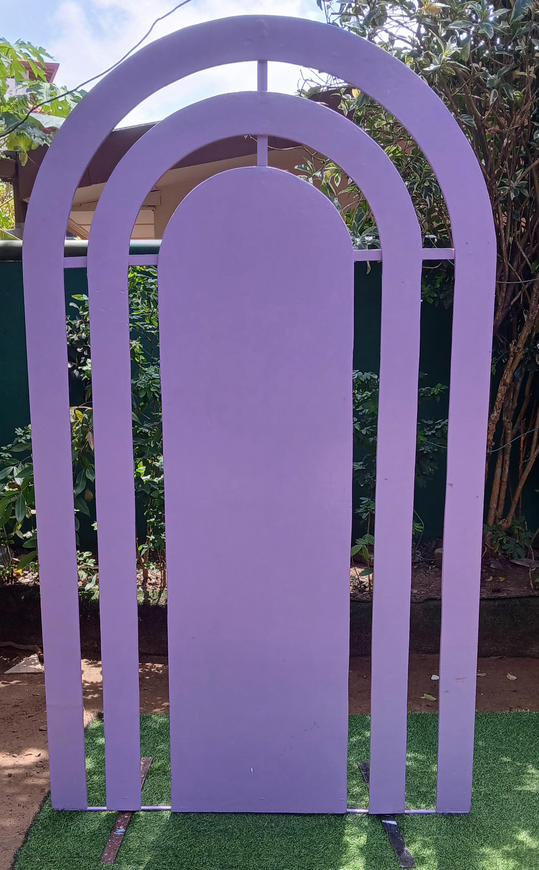 Height : 7 Feet
Width : 4 Feet