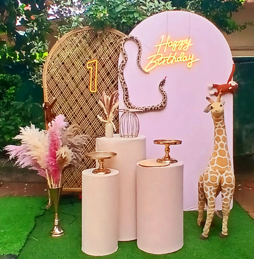 Animal Theme SetUp / Pink / Rattan / Nude