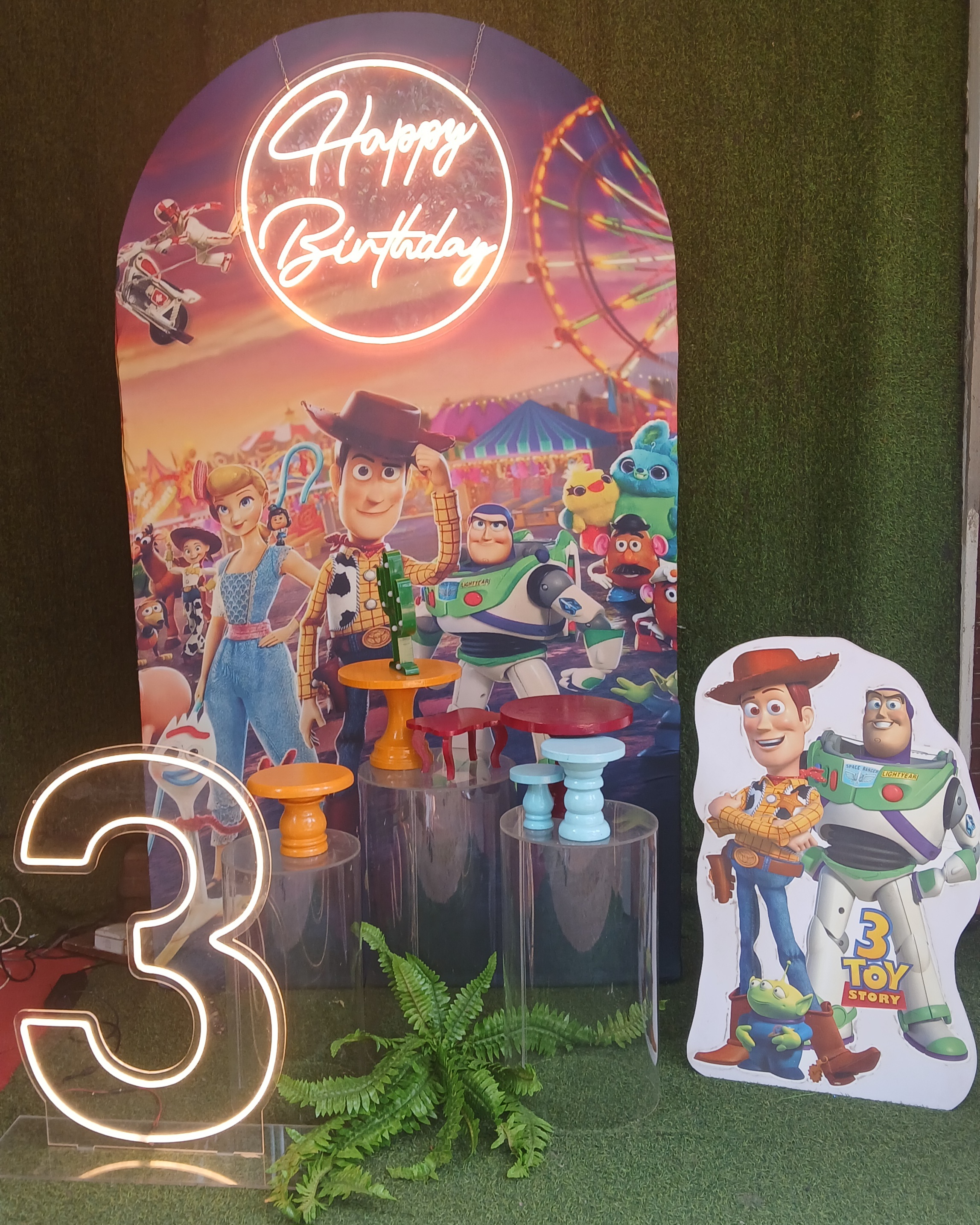 Toy Story Theme SetUp / Orange / Yellow / Neon