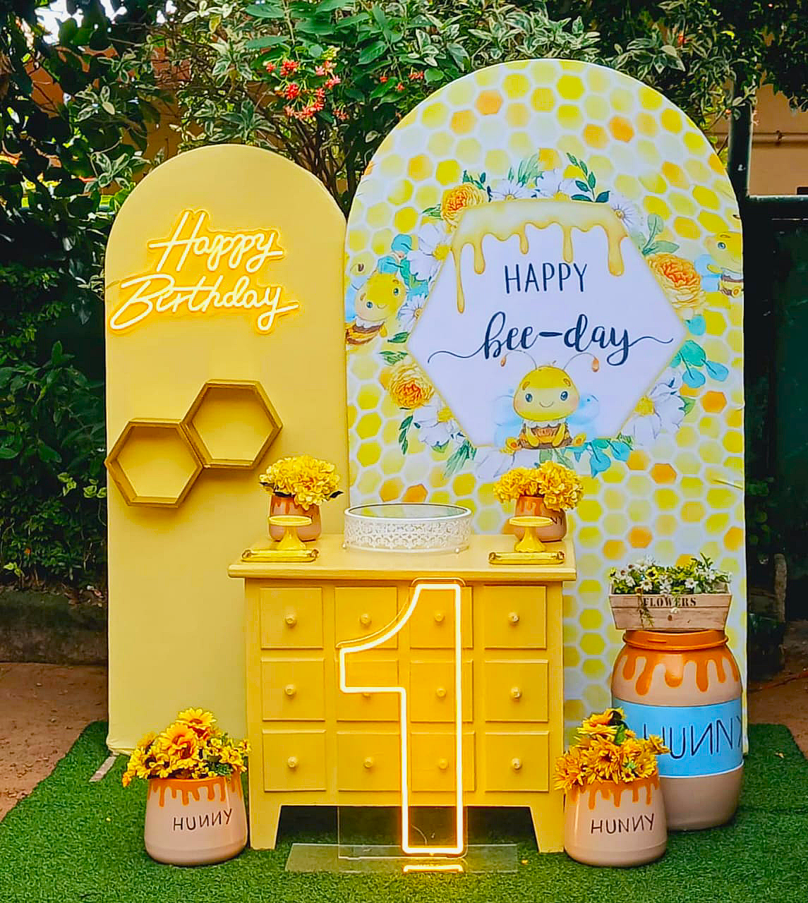 Bee Theme SetUp 01 / Yellow / White