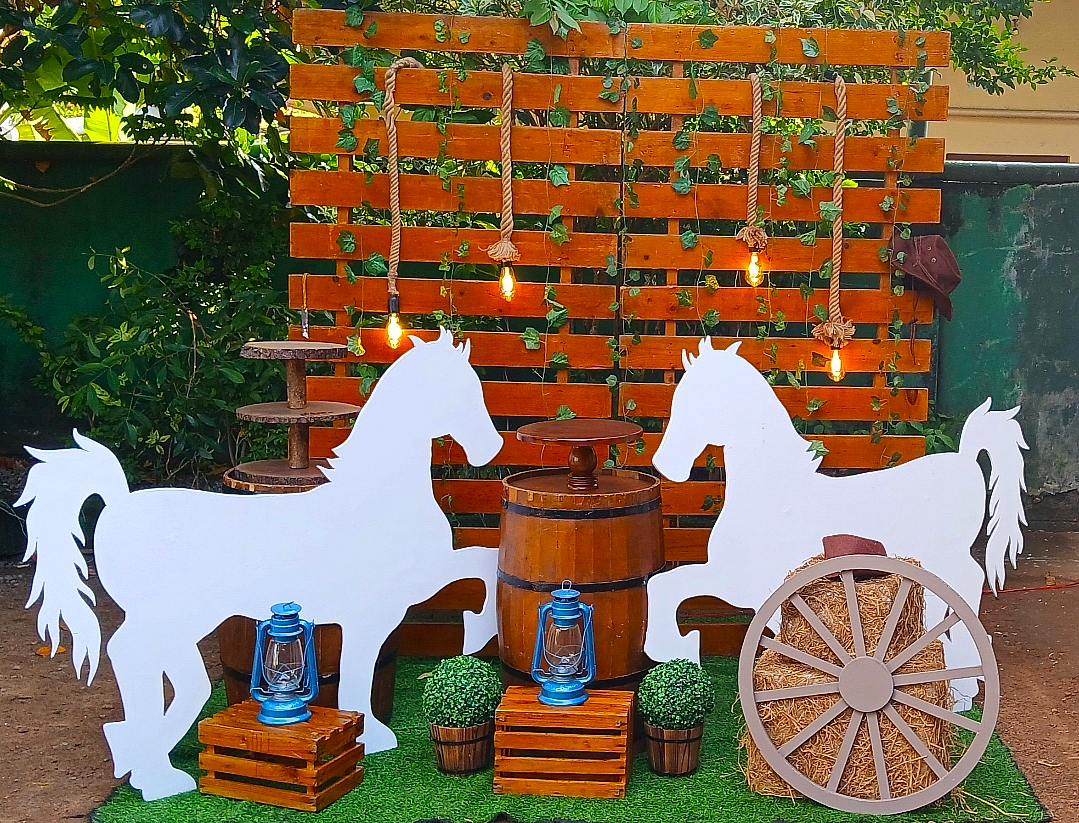 Common Theme SetUp / Pallet / Brown / Horse / White
