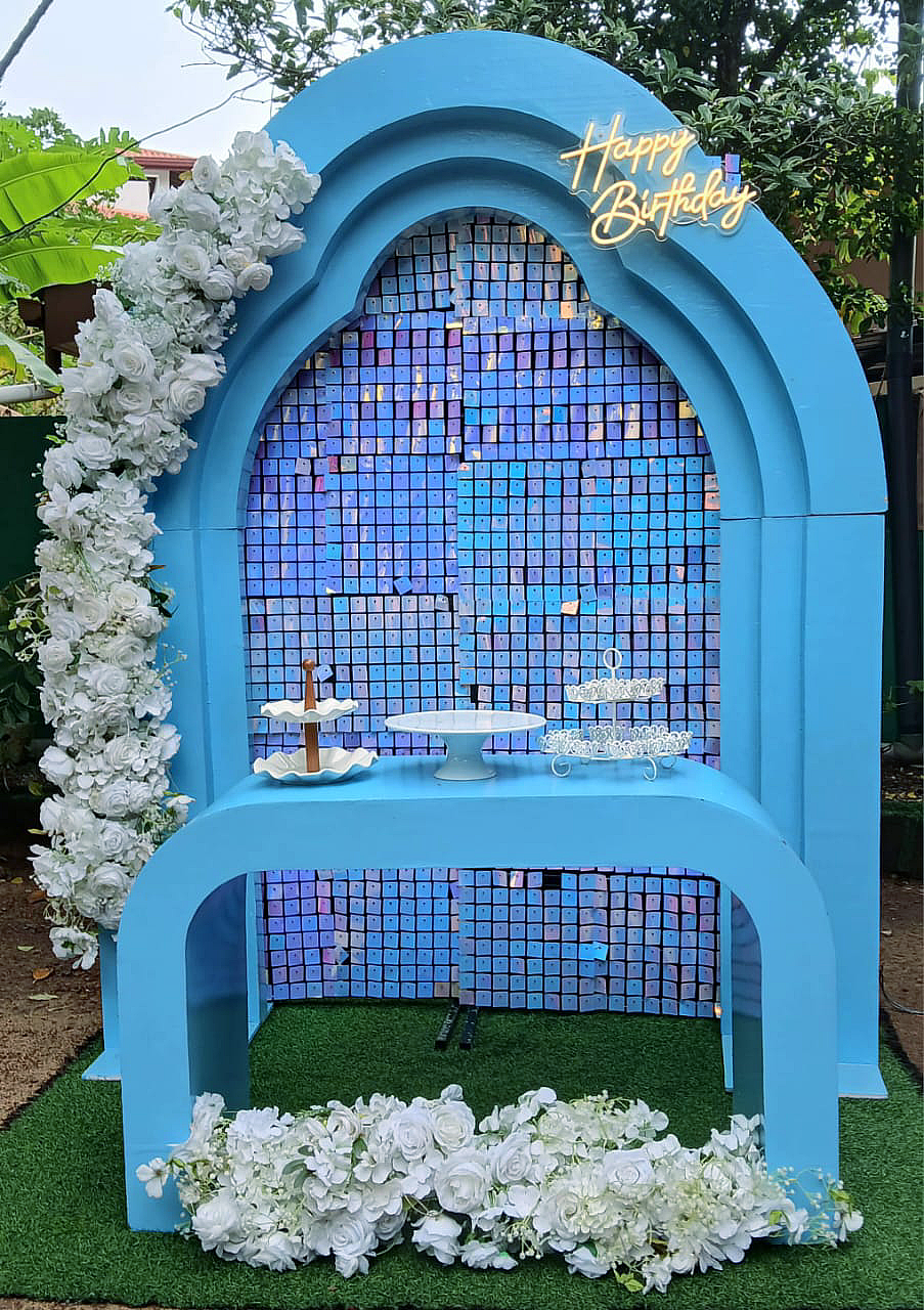 Floral Theme SetUp / Blue / White / Flower