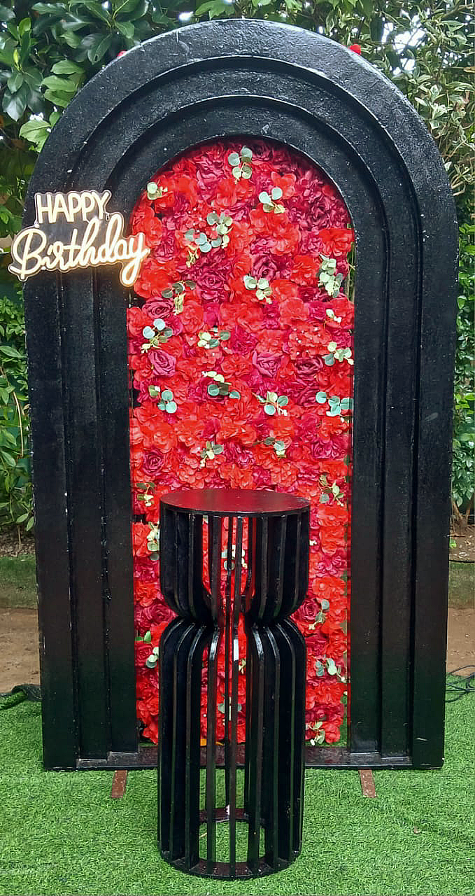 Floral Theme SetUp / Red / Black / Flower