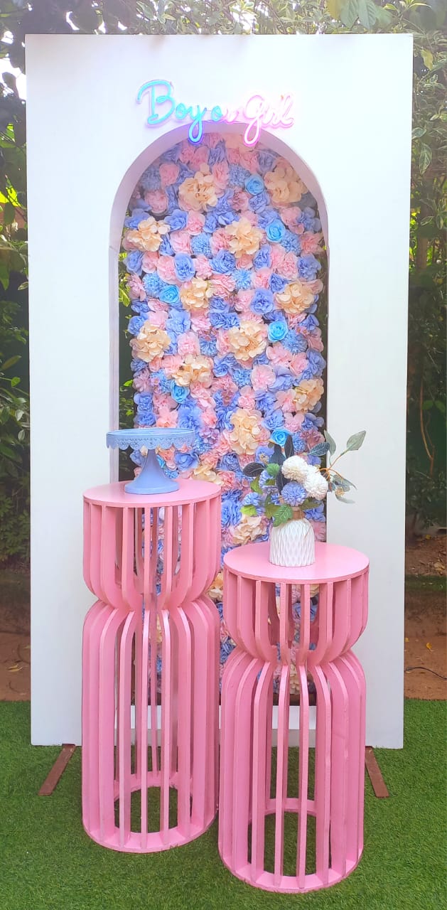 Baby Shower SetUp / Square White / Pink / Floral