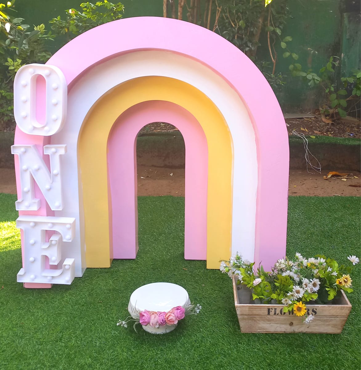 One / Photo Shoot / Multi Coloured / Floral Theme SetUp