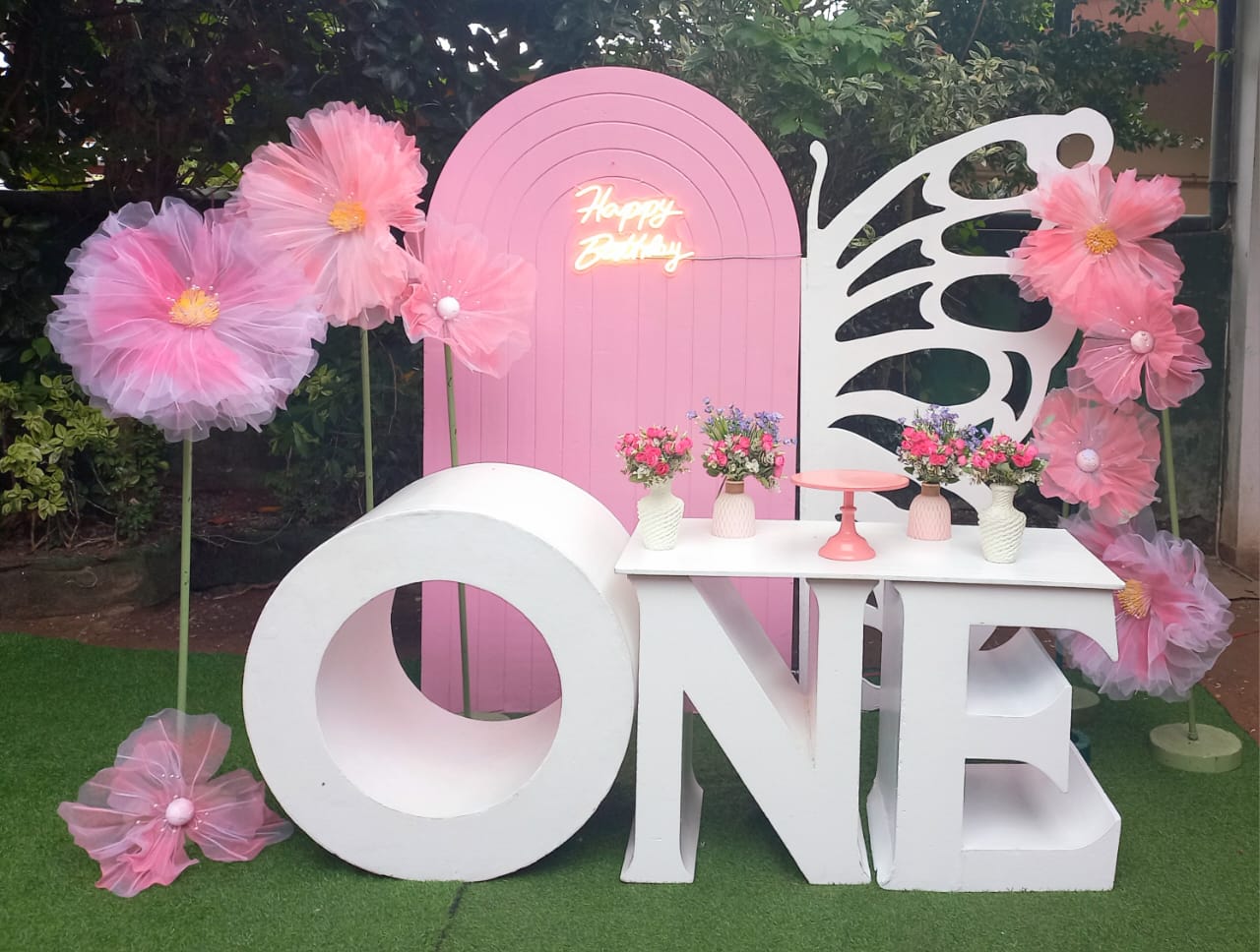 Floral Theme SetUp / Flower / ButterFly / Pink / White