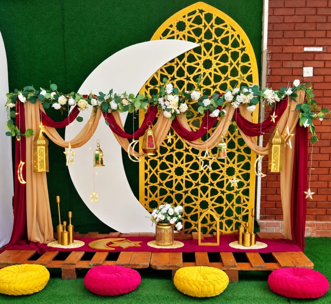 EID SetUp / Red / Gold / Ramadan