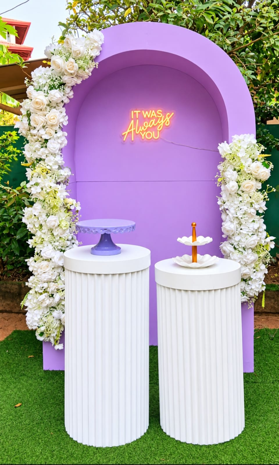 Proposal Theme SetUp / White / Purple / Flower