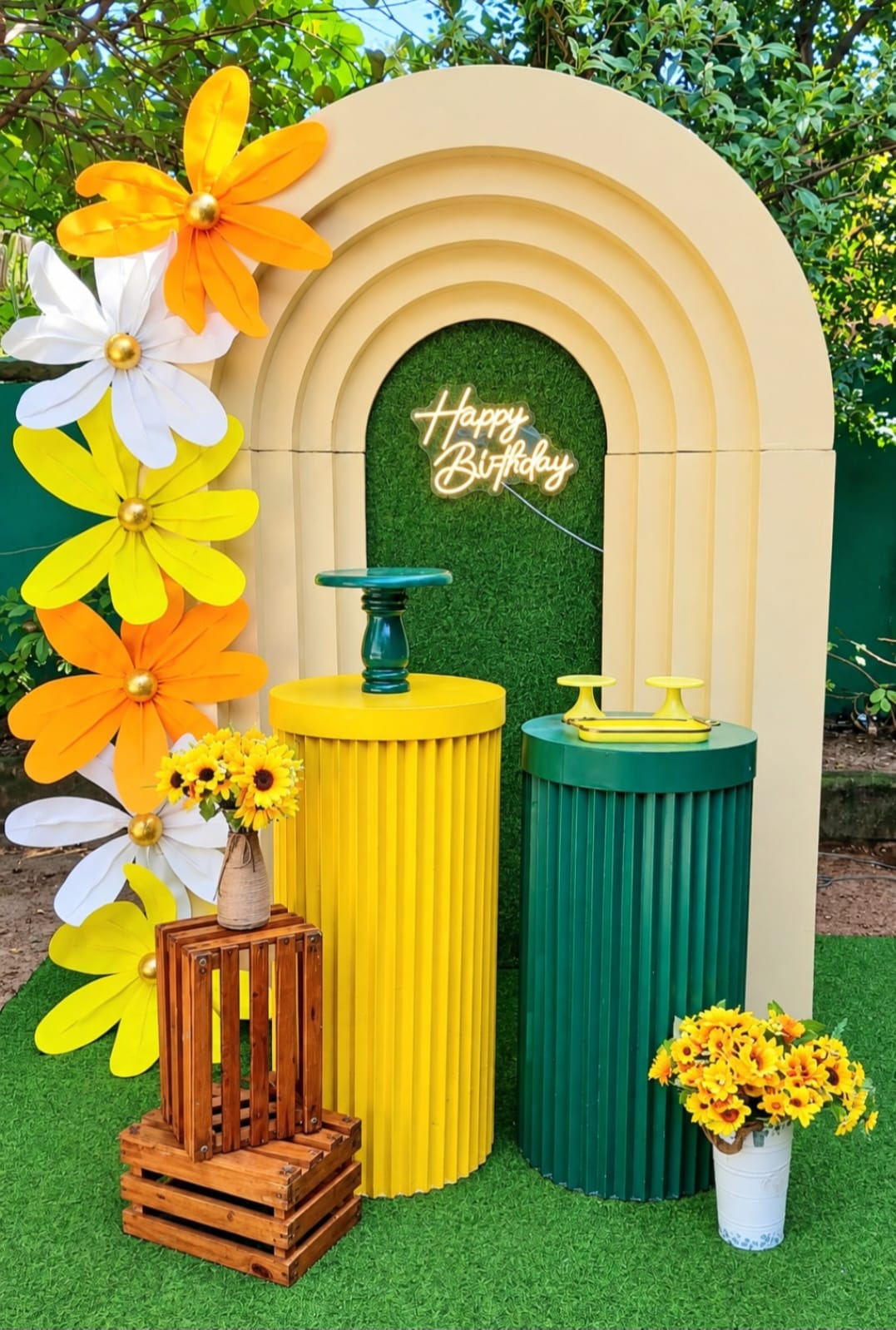 Sun Flower Theme SetUp / Yellow / Green / Flower