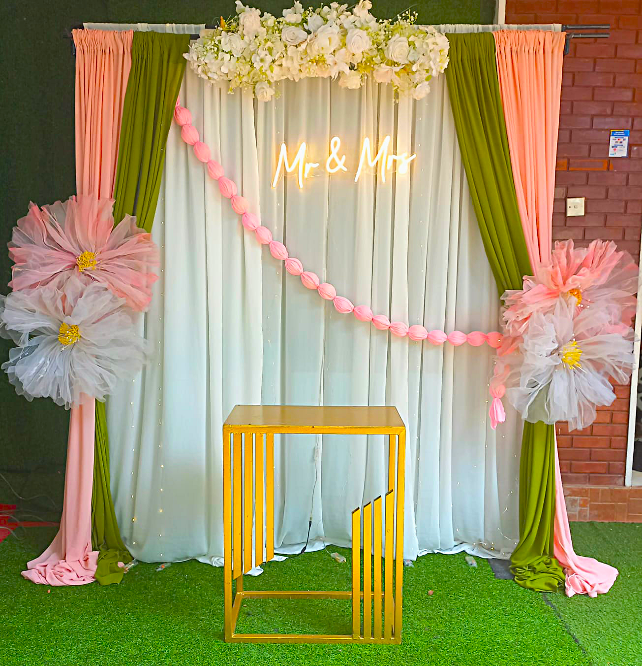 Mr & Mrs SetUp / Pink / White / Peach