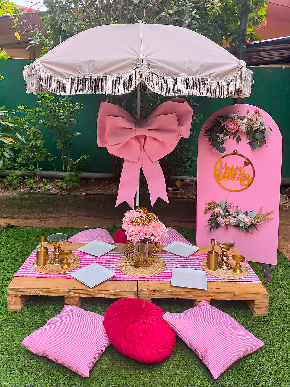 Picnic Theme SetUp / Pink / Red / Flower