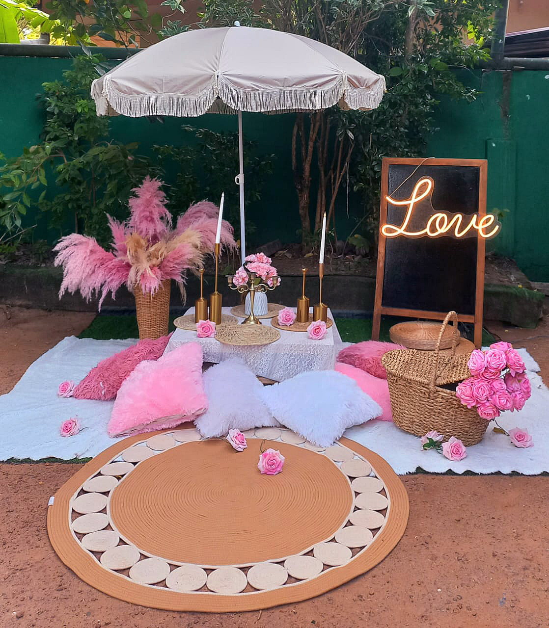 Picnic Theme SetUp / Pink / White / Rattan