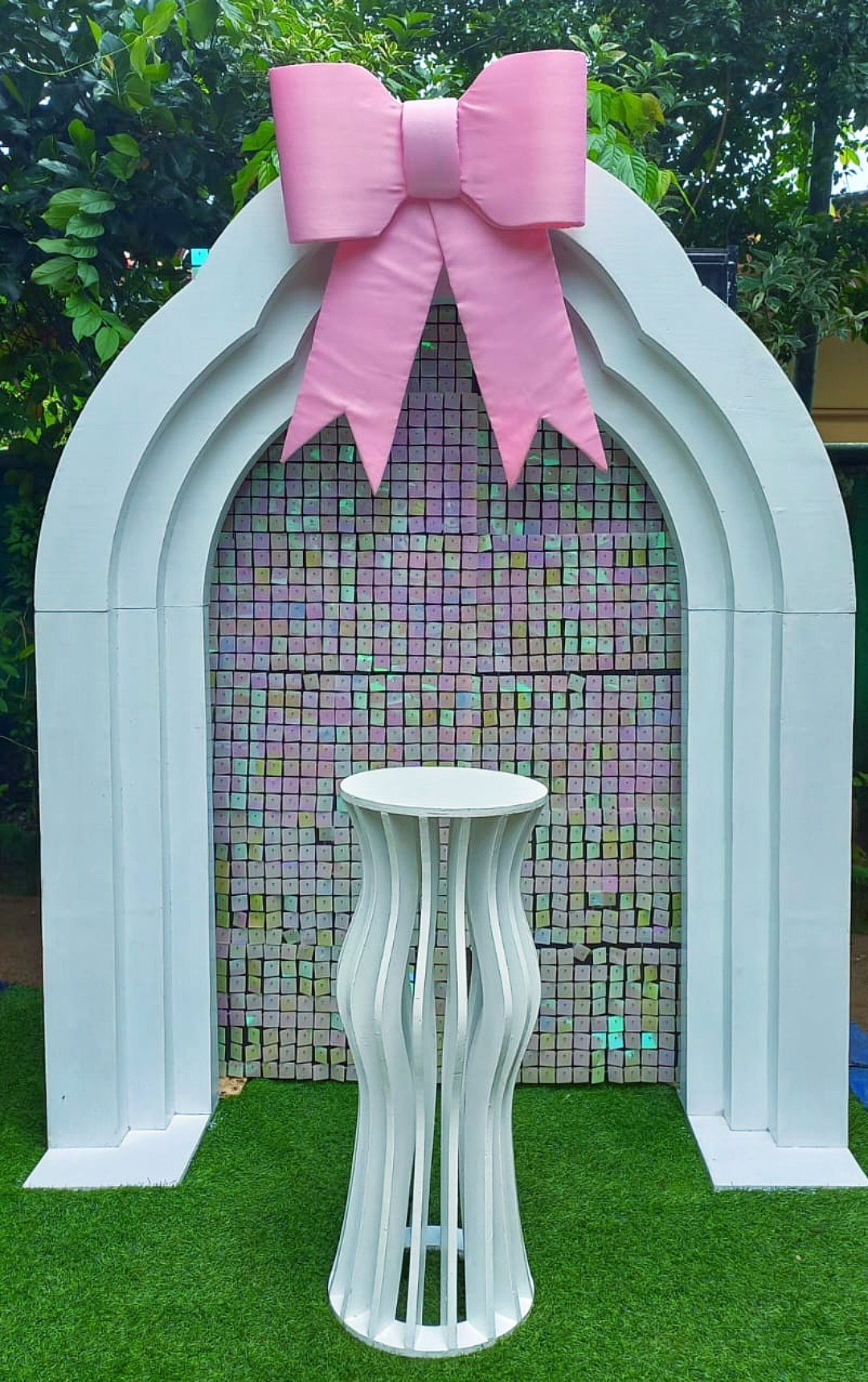 Pink Theme SetUp / White / Bow / Pastal Pink / Shimmer / Pinkish Gold