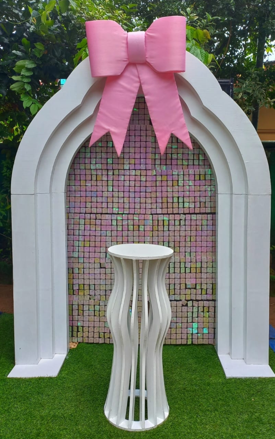 Pink Theme SetUp / White / Bow / Pastal Pink / Shimmer / Pinkish Gold