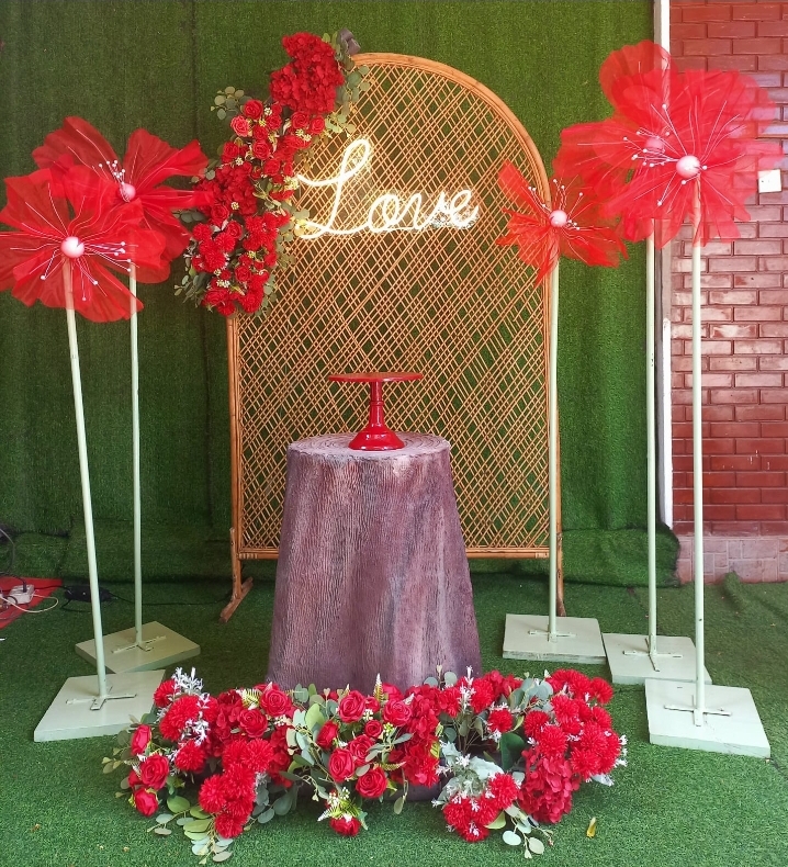 Love Theme SetUp Ideas / Red / Love / Flower / Floral