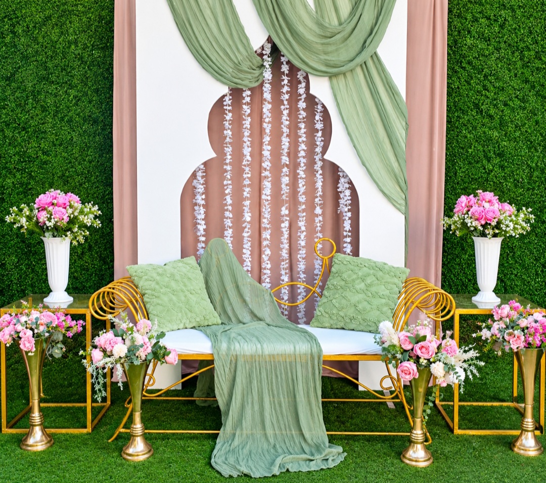 Engagement SetUp / Green / Peach / Wedding