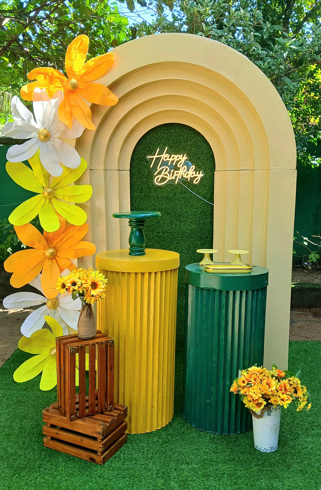 Sun Flower Theme SetUp / Yellow / Green / Flower