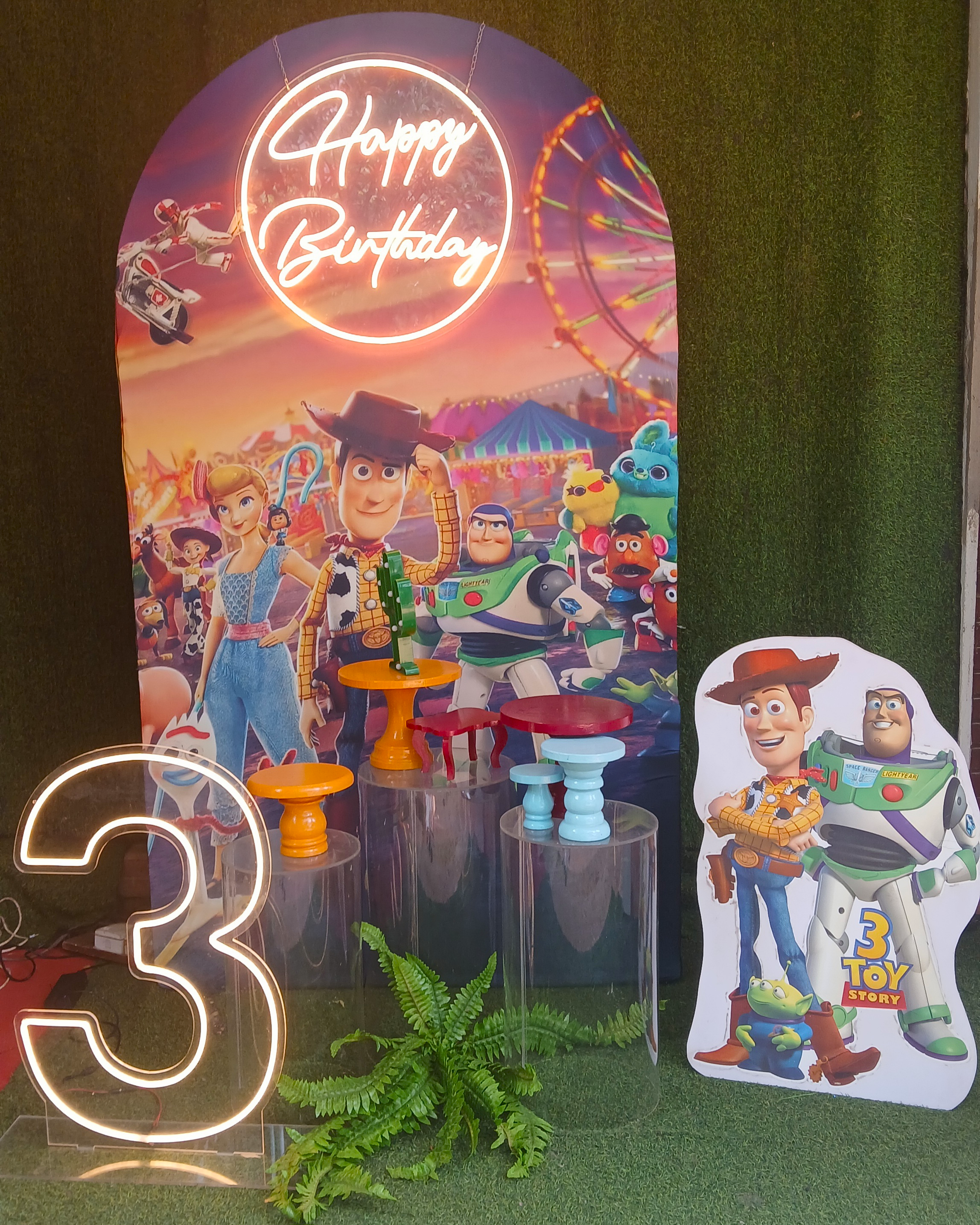 Toy Story Theme SetUp / Orange / Yellow / Neon
